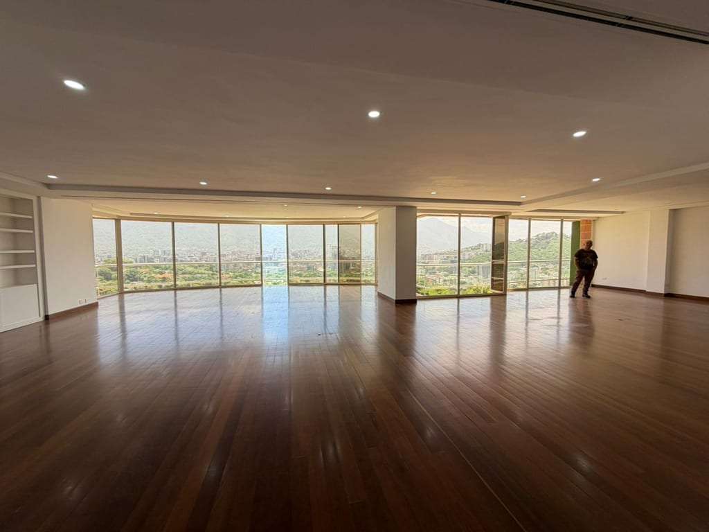 Apartamento en Colinas de Valle Arriba, Caracas - 1