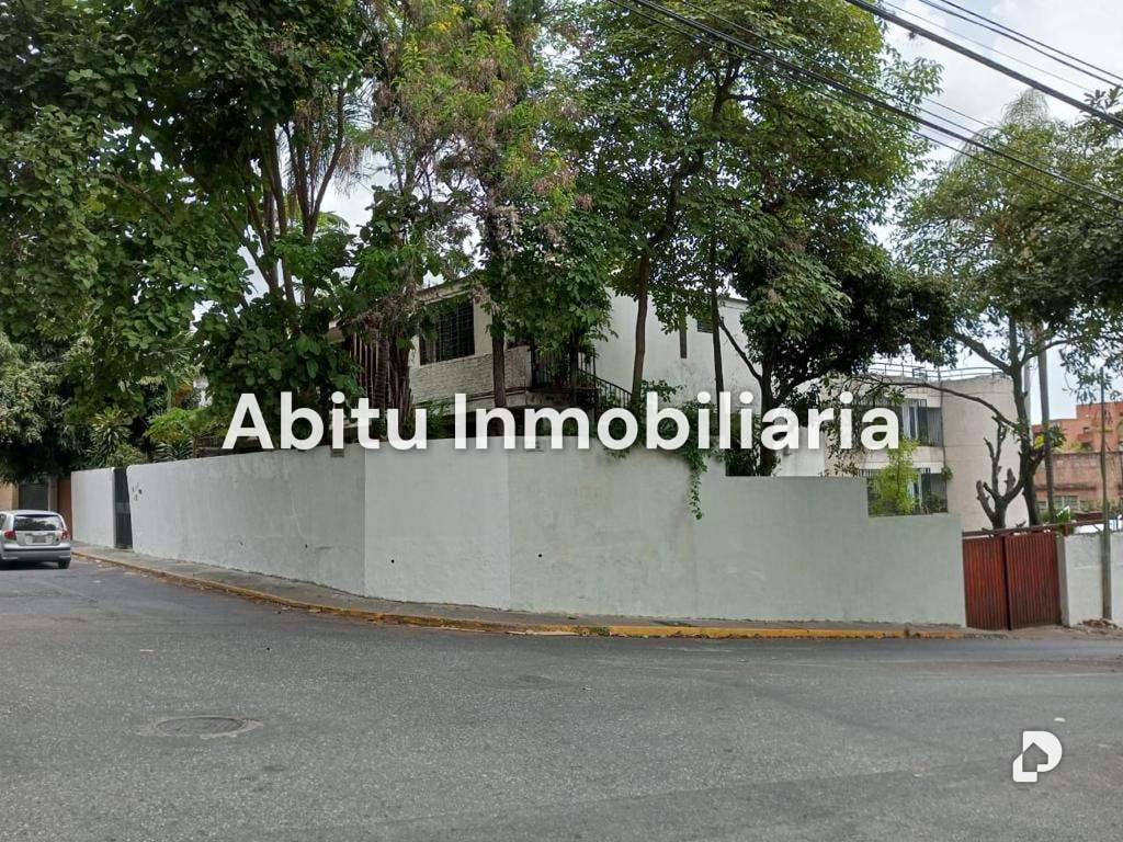 Casa en Los Palos Grandes, Caracas – 1