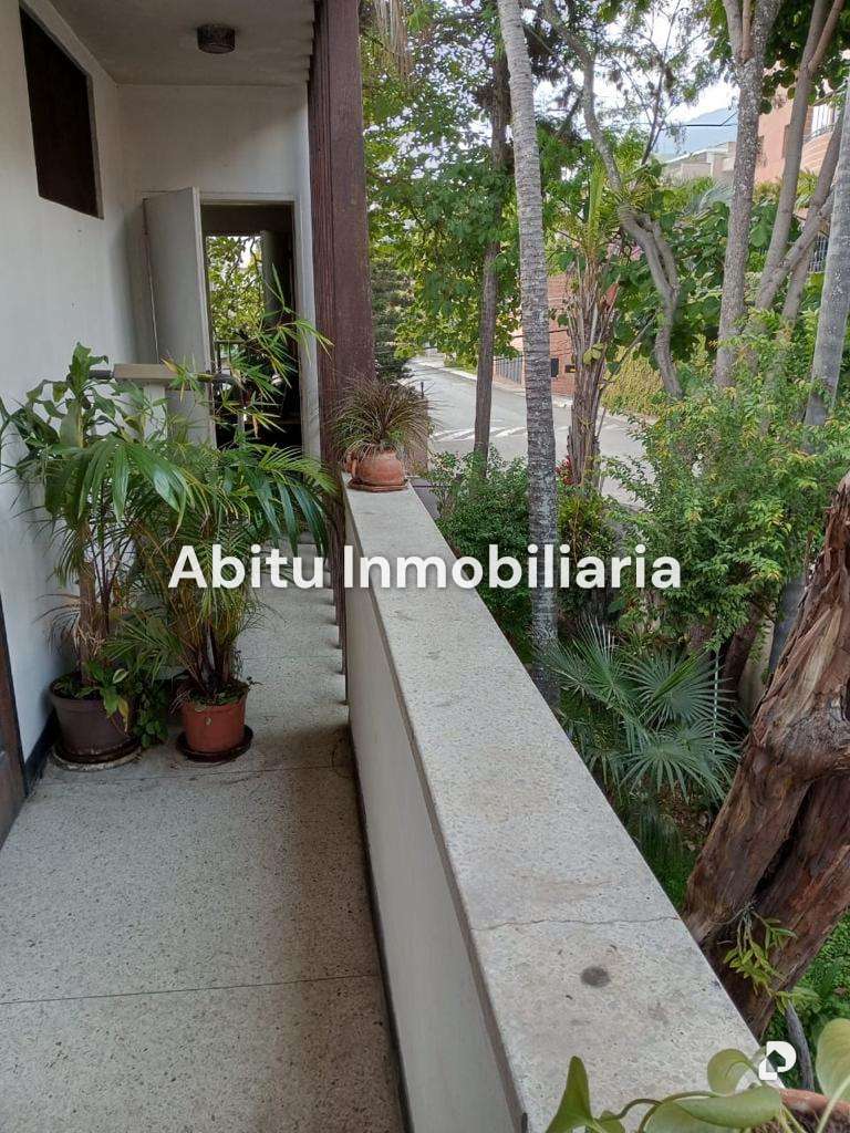 Casa en Los Palos Grandes, Caracas – 5