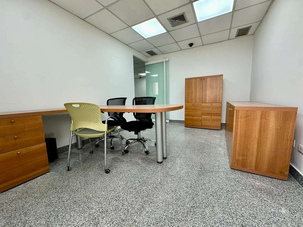 Oficina en El Rosal, Caracas - 1