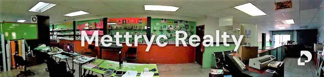Local comercial en Agua Blanca, Valencia – 28