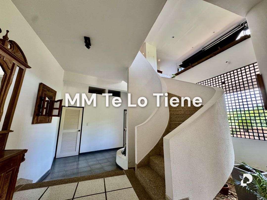 House in El Peñón, Caracas – 35