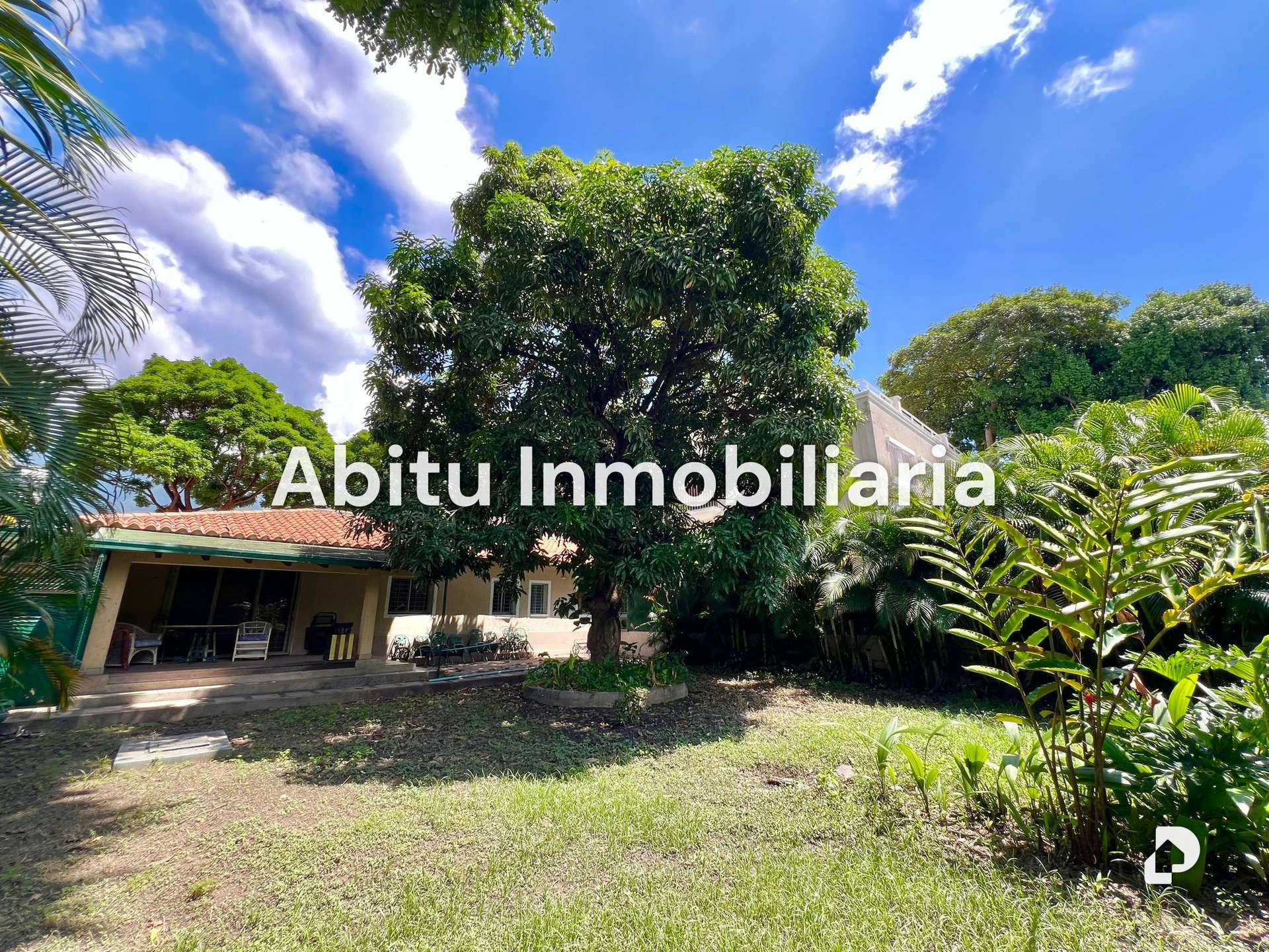 Casa en La Floresta, Caracas – 8