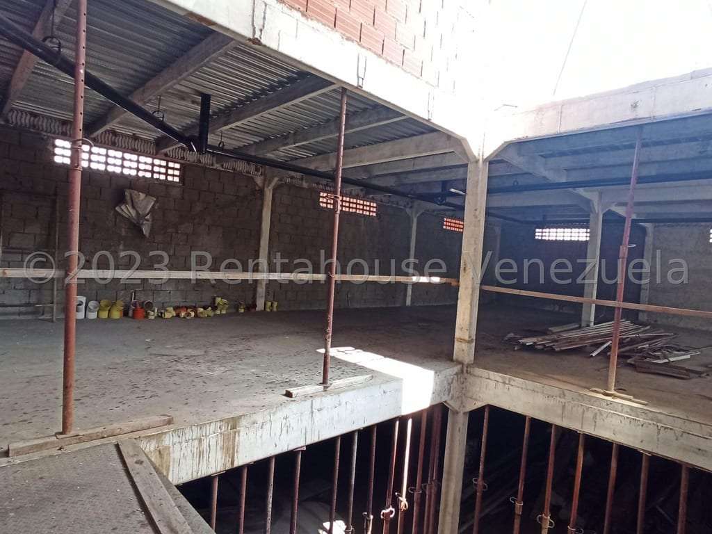 Commercial space in El Paraíso, Caracas - 1