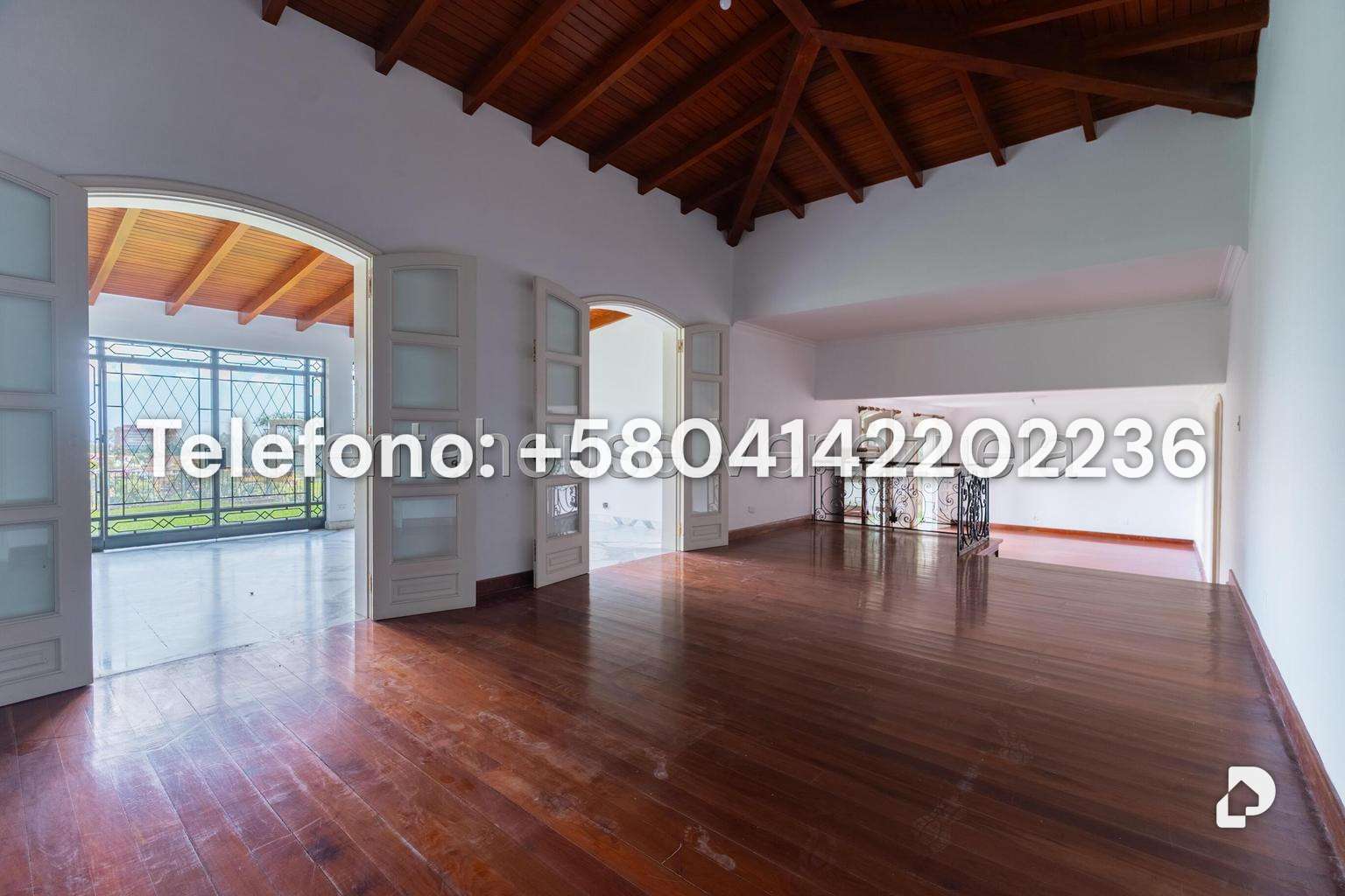 Casa en La Lagunita Country Club, Caracas – 11