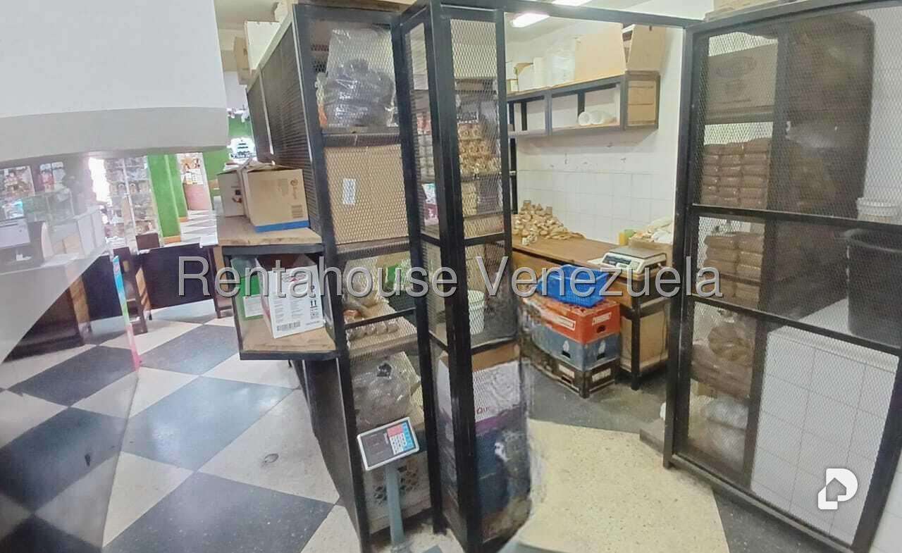Local comercial en Parroquia La Candelaria, Caracas – 35