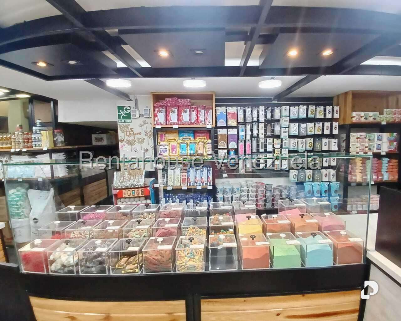 Local comercial en Parroquia La Candelaria, Caracas – 12