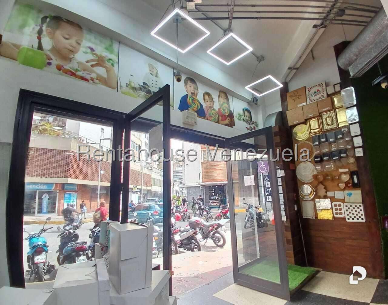 Local comercial en Parroquia La Candelaria, Caracas – 17