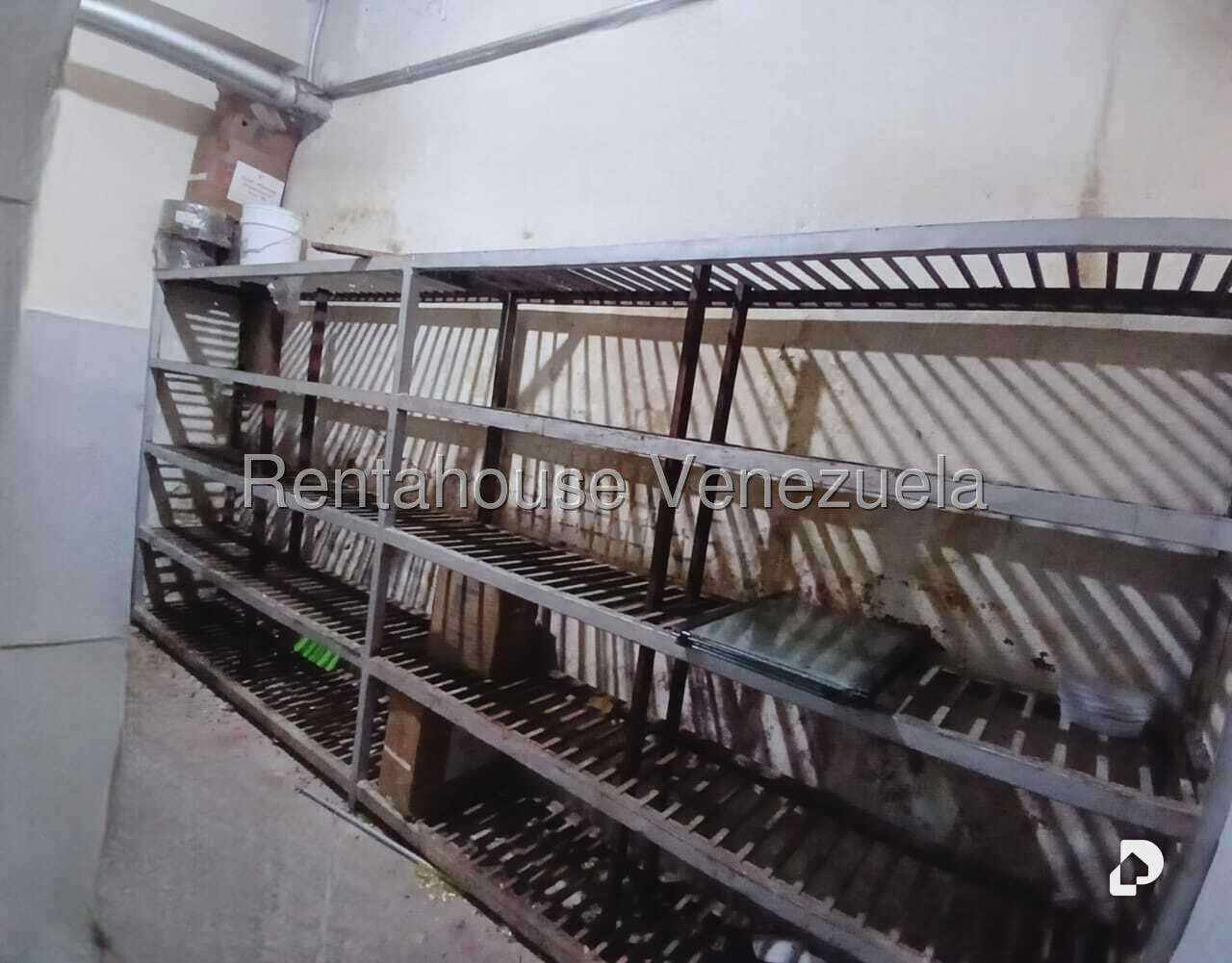 Local comercial en Parroquia La Candelaria, Caracas – 49