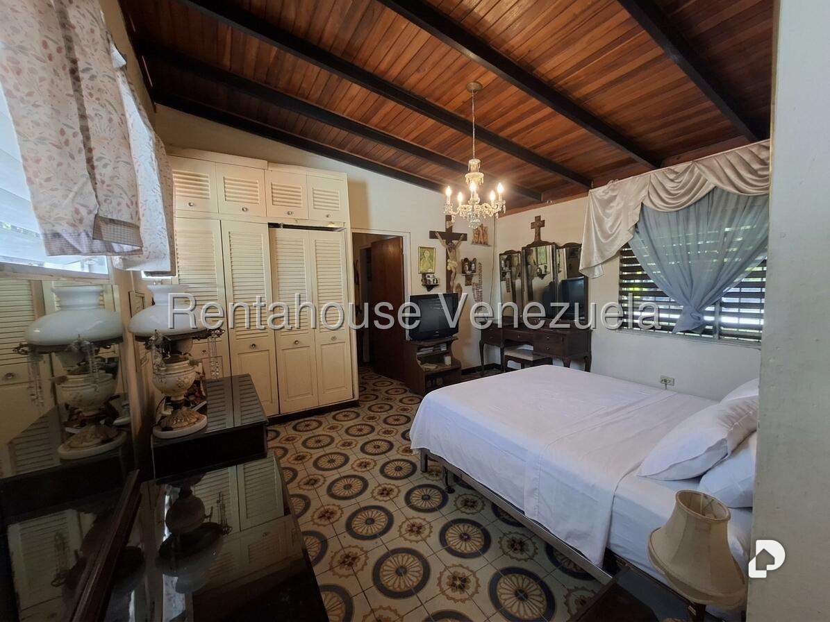 Casa en Prados del Este, Caracas – 12