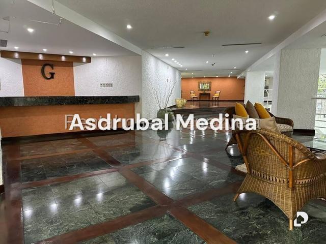 Apartamento en Altamira, Caracas – 2