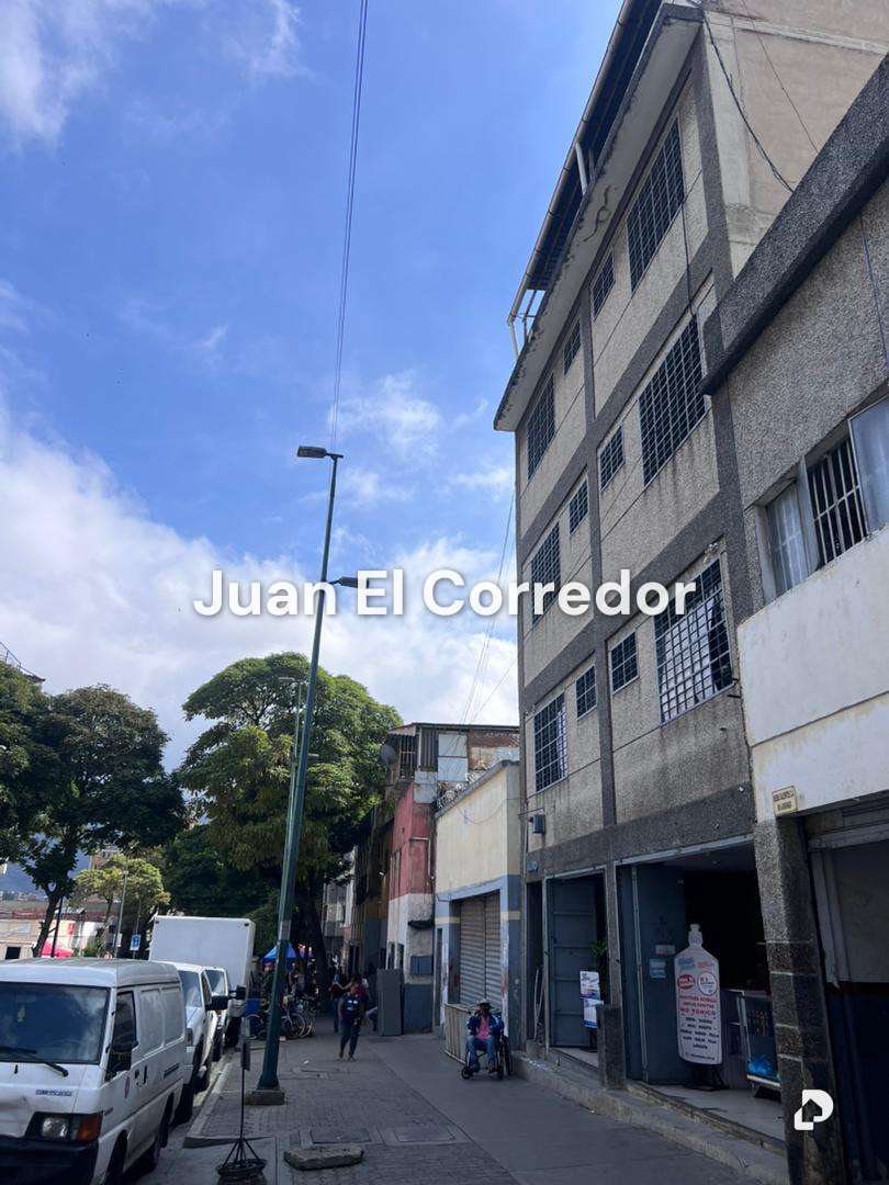 Edificio en Catia, Caracas – 2