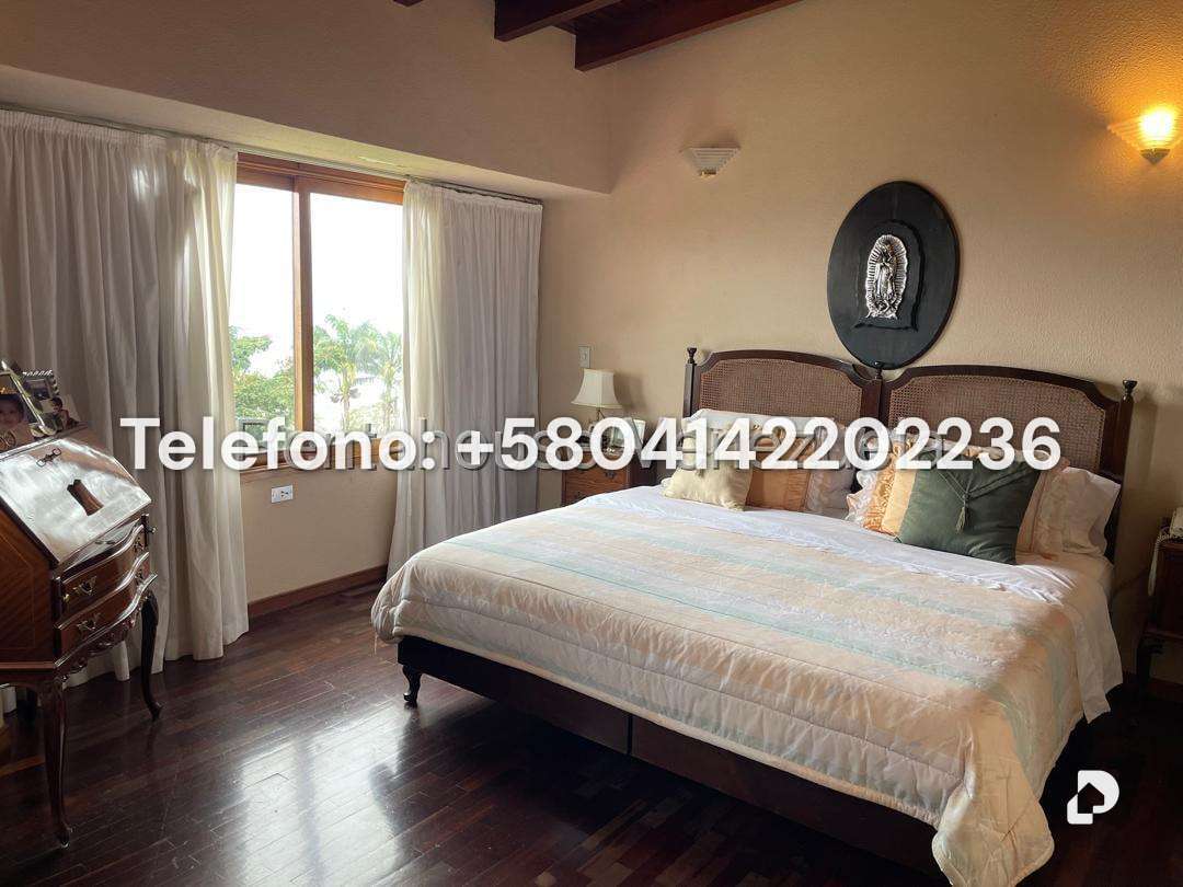 Casa en Alto Hatillo, Caracas – 17