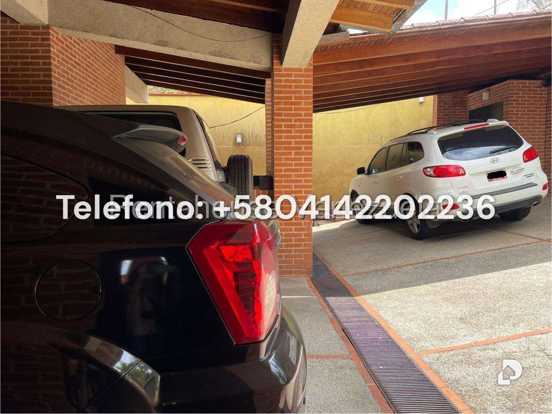 Casa en Alto Hatillo, Caracas – 28