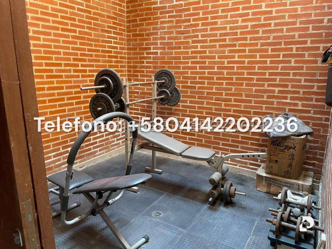 Casa en Alto Hatillo, Caracas – 26
