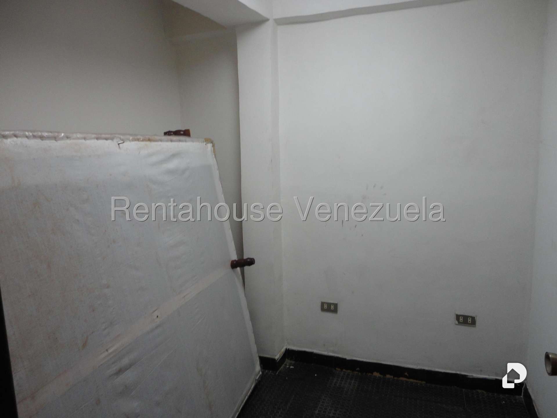 Casa en Catia, Caracas – 21