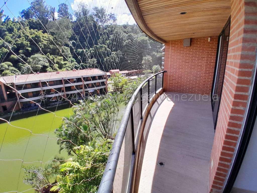 Apartamento en La Lagunita Country Club, Caracas
