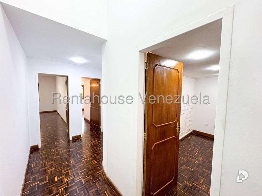 Casa en Prados del Este, Caracas – 8