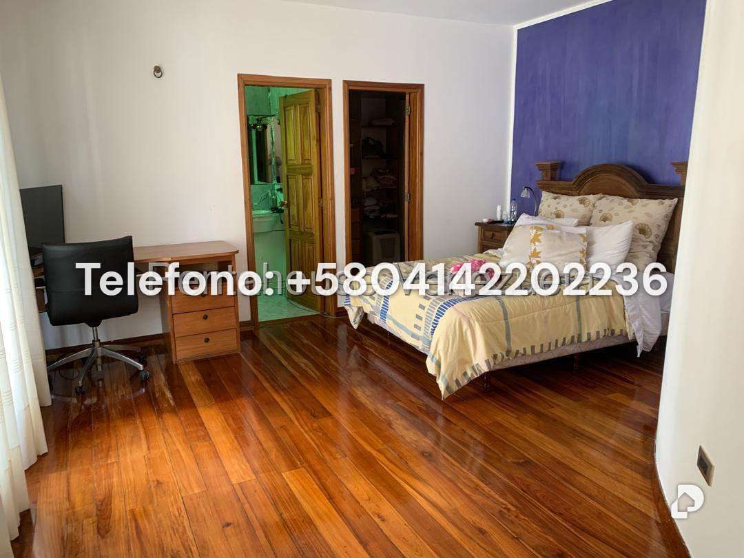 Casa en Los Naranjos (del Cafetal), Caracas – 19