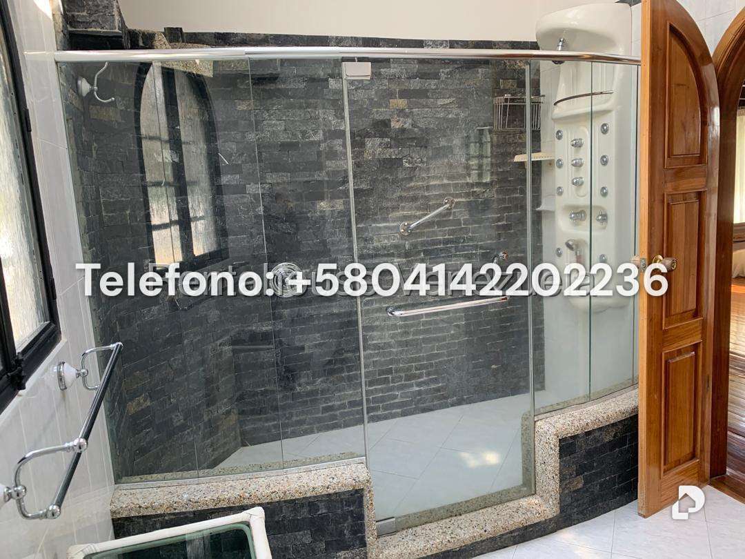Casa en Los Naranjos (del Cafetal), Caracas – 18