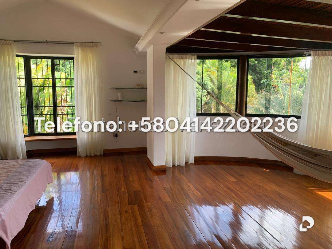 Casa en Los Naranjos (del Cafetal), Caracas – 17
