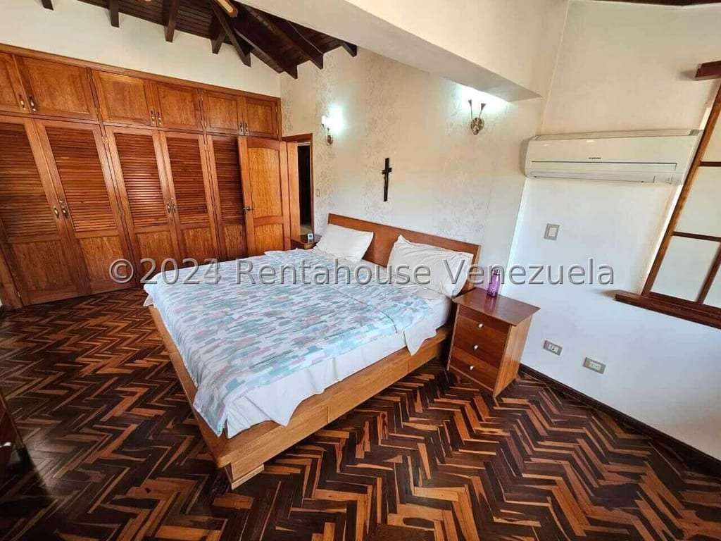 Casa en La Lagunita Country Club, Caracas