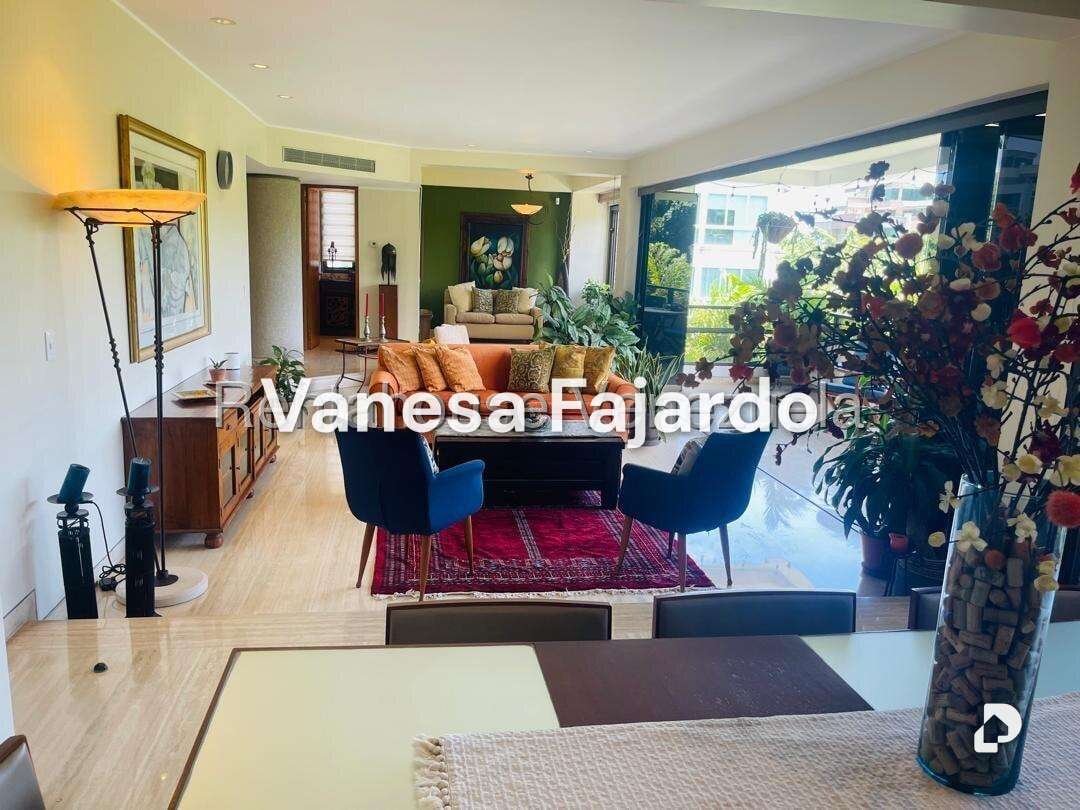 Apartamento en La Castellana, Caracas – 2
