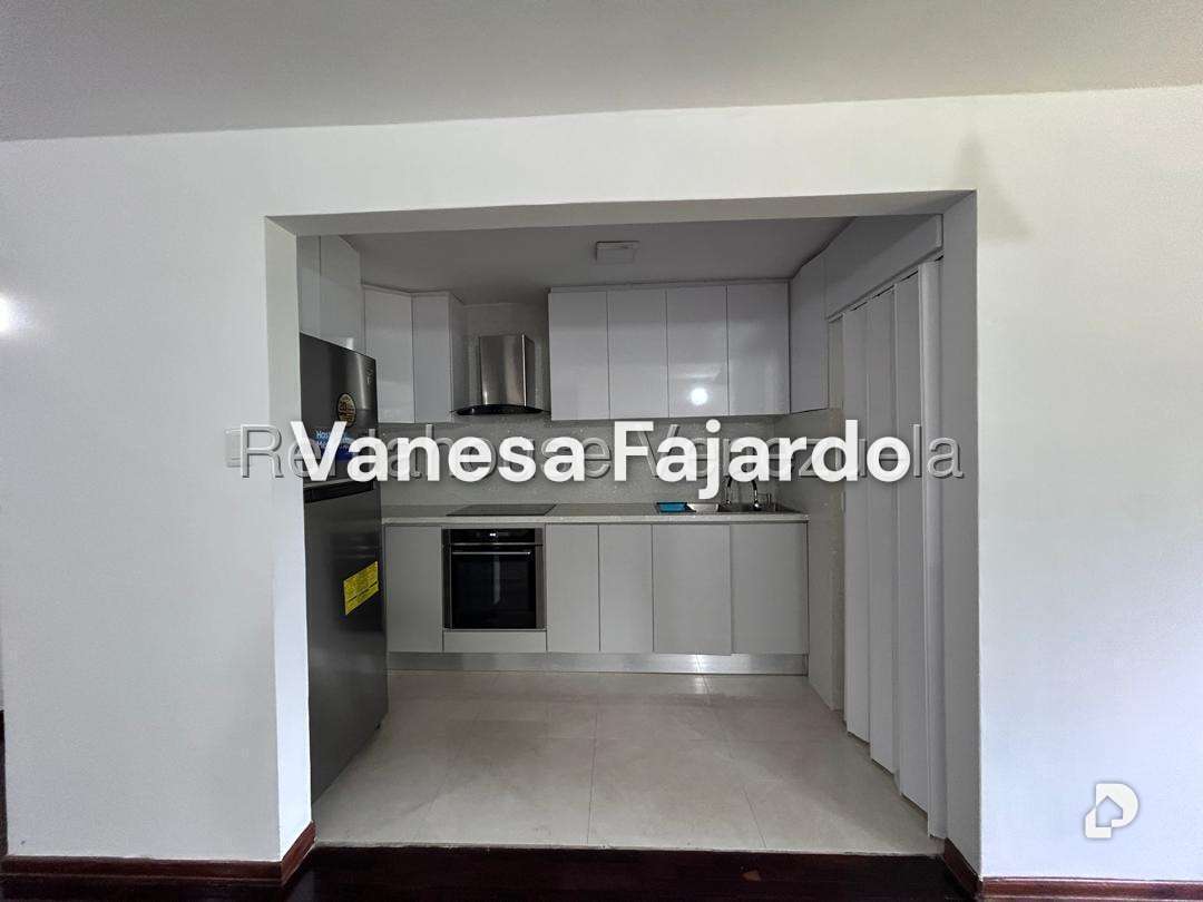 Apartamento en La Tahona, Caracas – 9