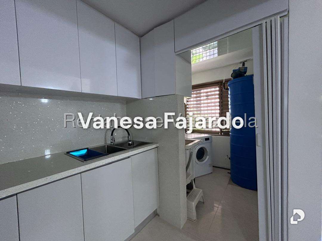 Apartamento en La Tahona, Caracas – 12