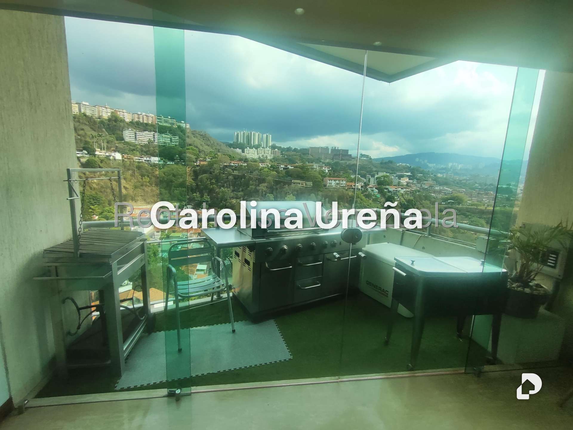 Apartamento en Las Mesetas de Santa Rosa de Lima, Caracas – 10