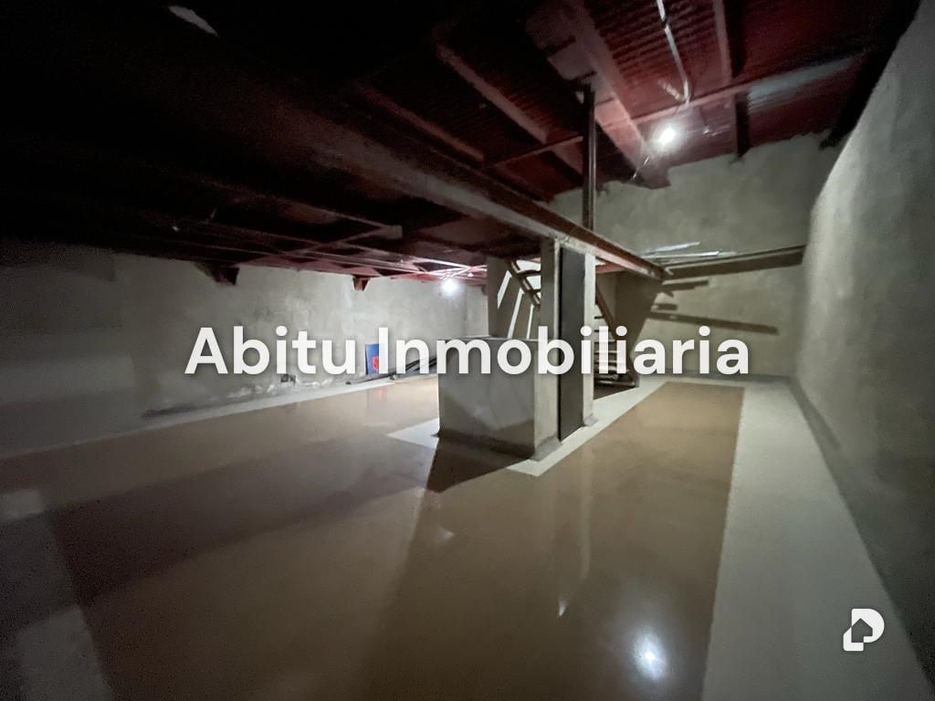 Local comercial en Chuao, Caracas – 1