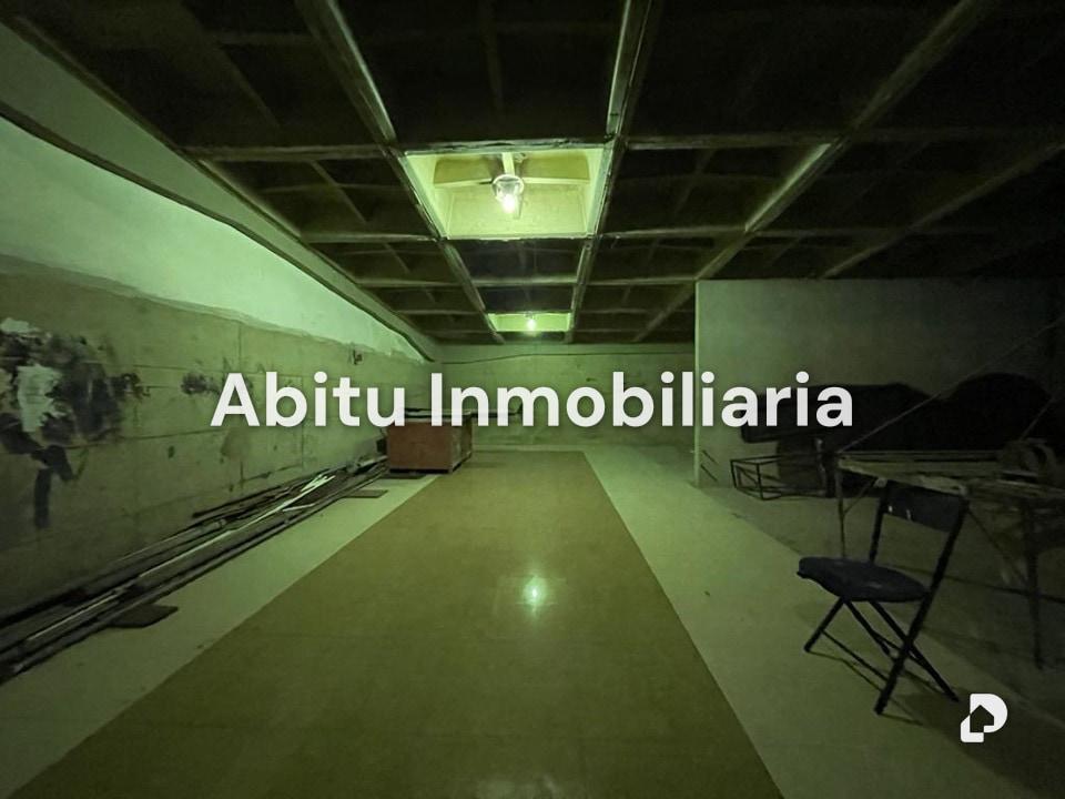 Local comercial en Chuao, Caracas – 5