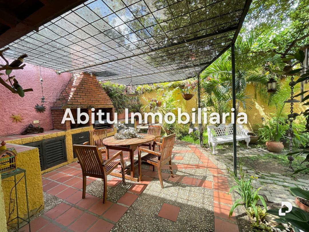 Casa en Los Palos Grandes, Caracas – 4