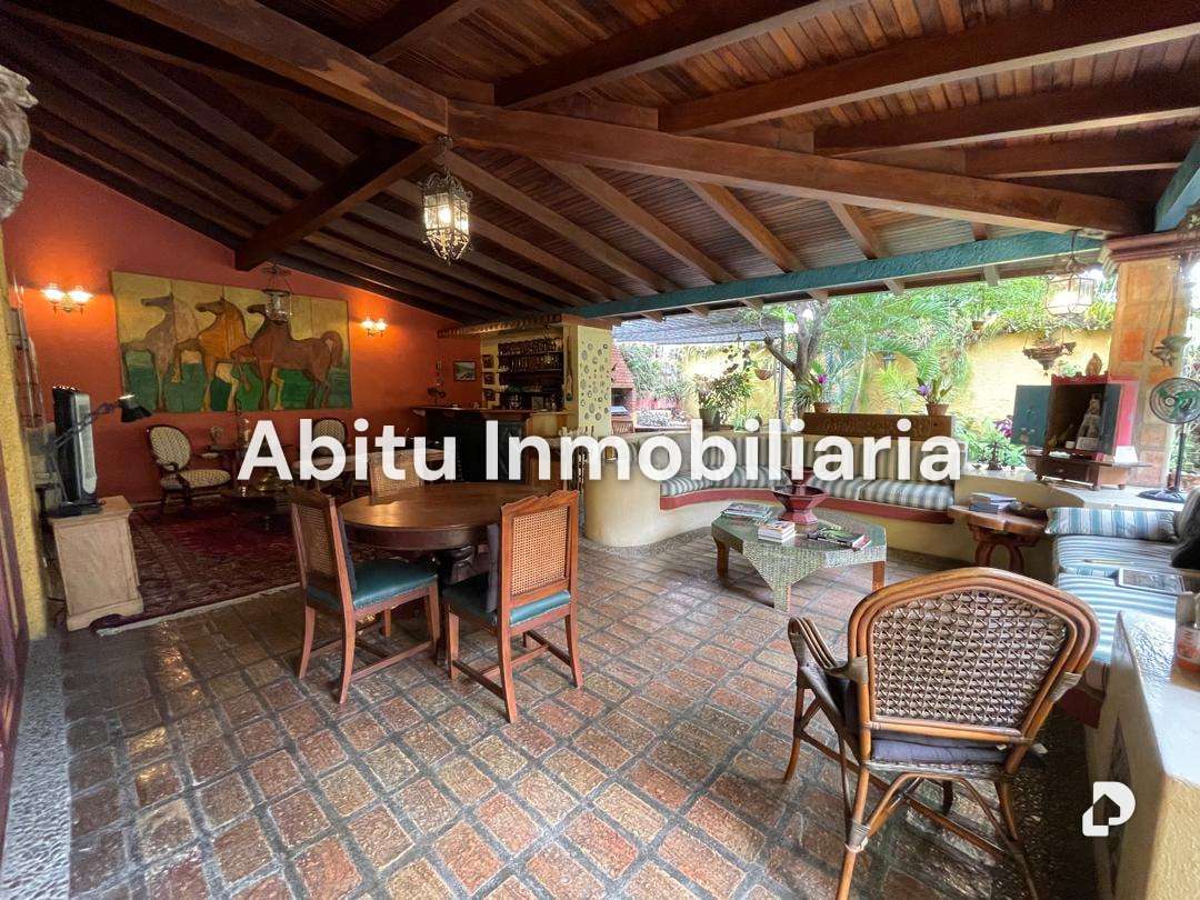 Casa en Los Palos Grandes, Caracas – 8