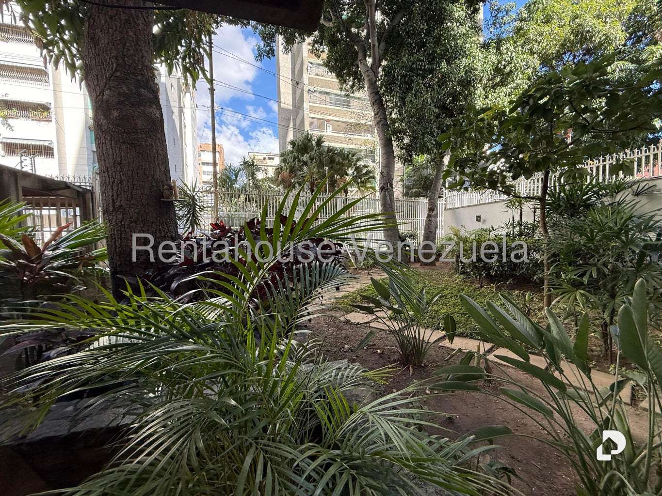 Apartamento en La Florida, Caracas – 21