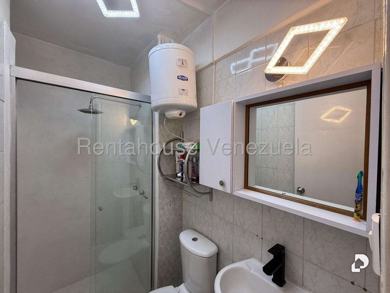 Apartamento en La Florida, Caracas – 15