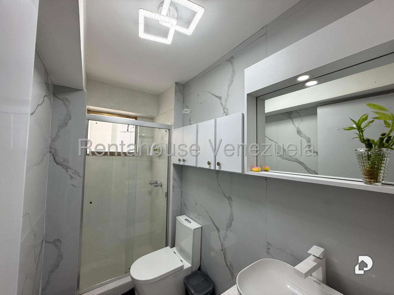 Apartamento en La Florida, Caracas – 10