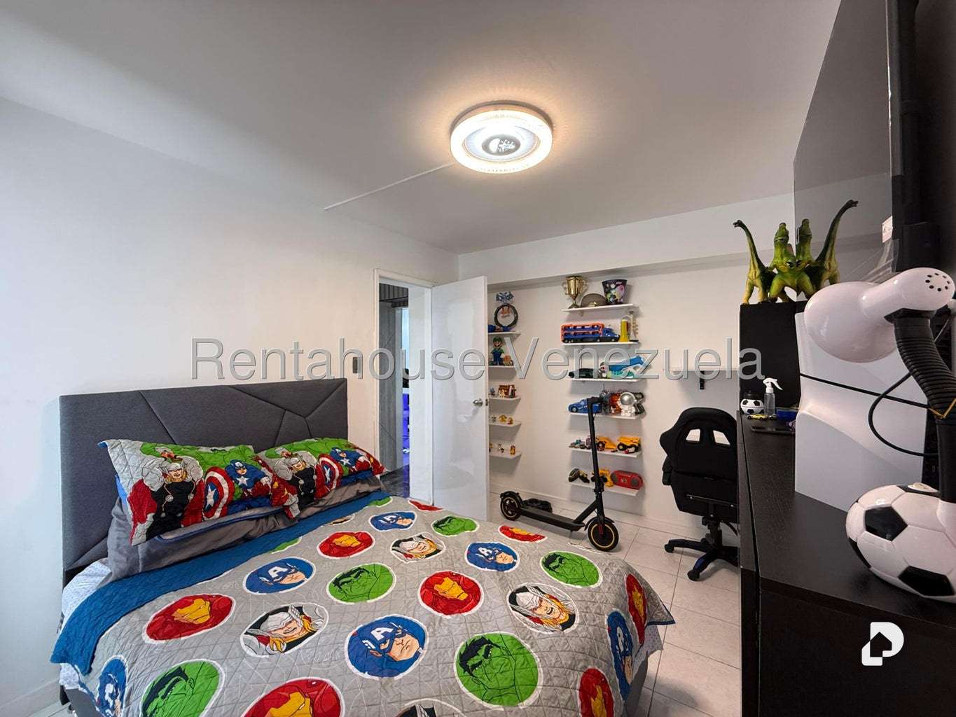 Apartamento en La Florida, Caracas – 13