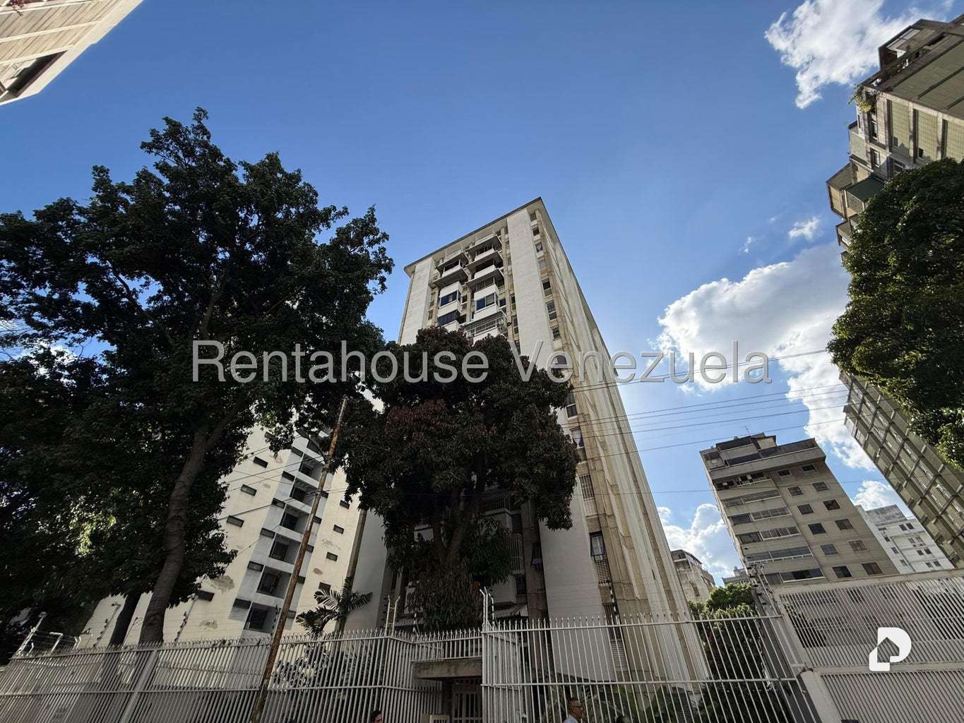 Apartamento en La Florida, Caracas – 25