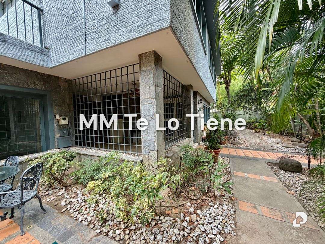 Terreno en La Floresta, Caracas – 11