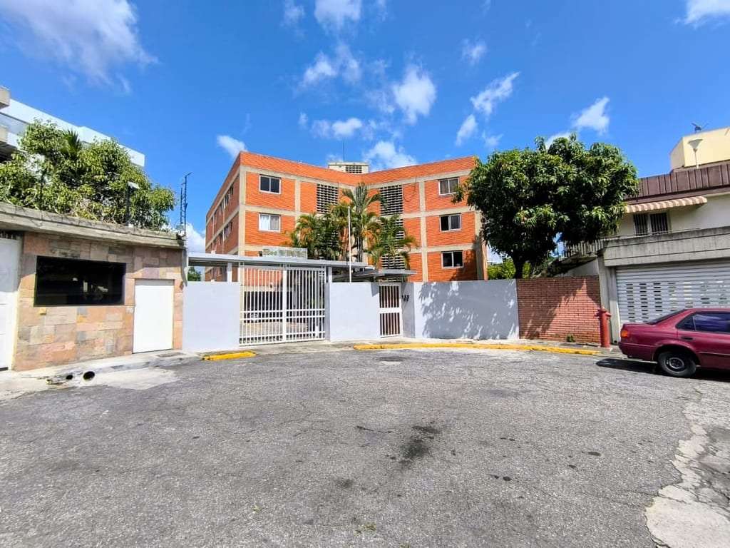 Edificio en Colinas de Bello Monte, Caracas - 1