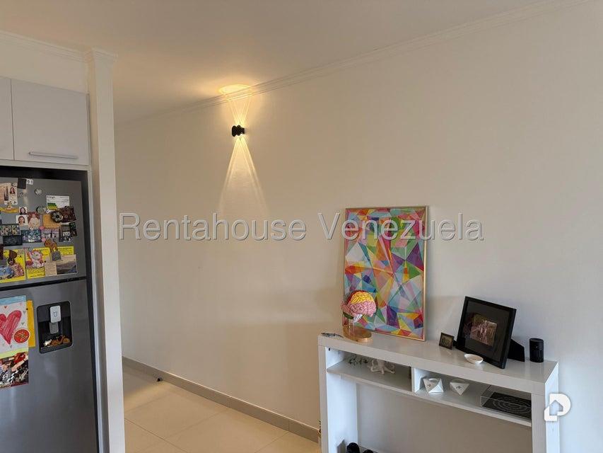 Apartamento en Colinas de La Tahona, Caracas – 2