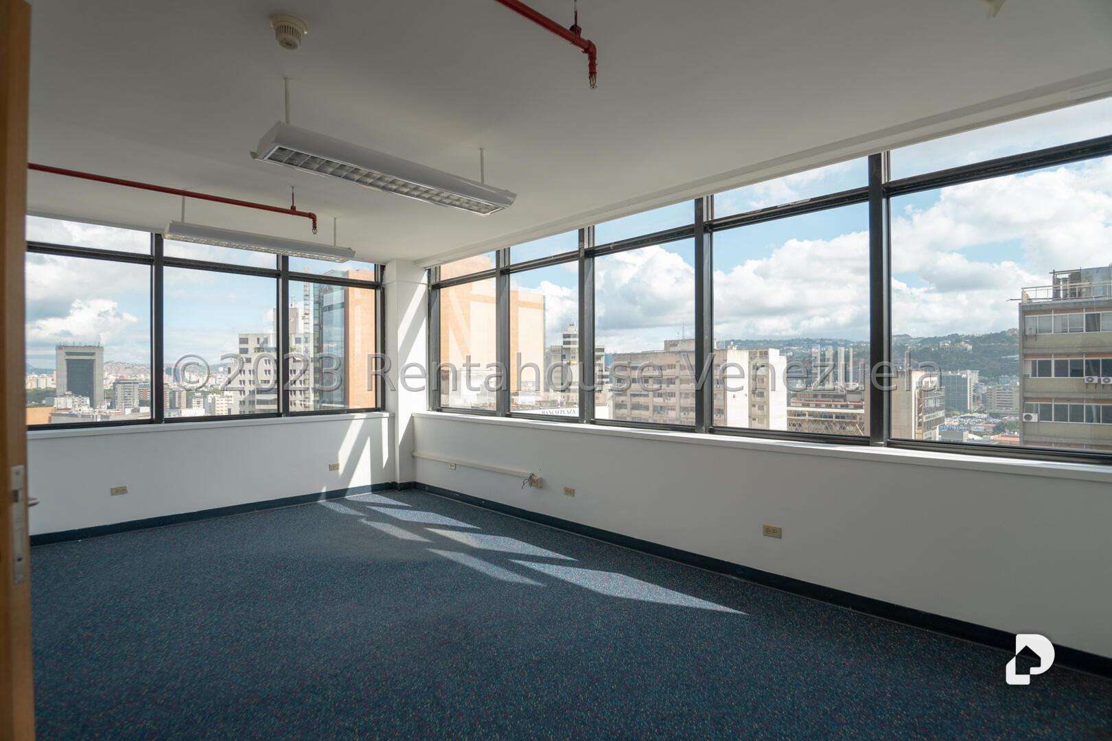 Edificio en Chacao, Caracas – 26