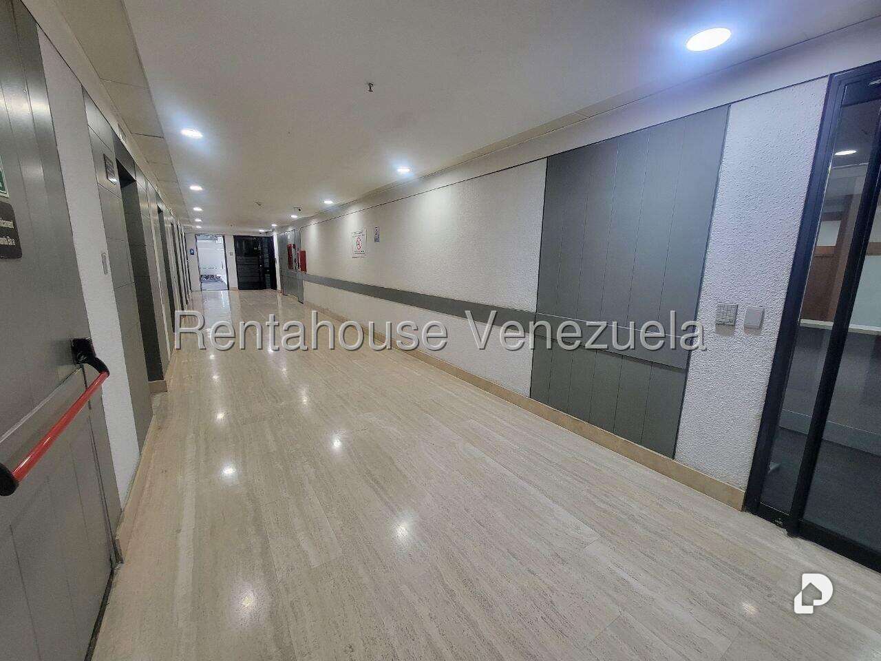 Office in Chacaito, Caracas – 11