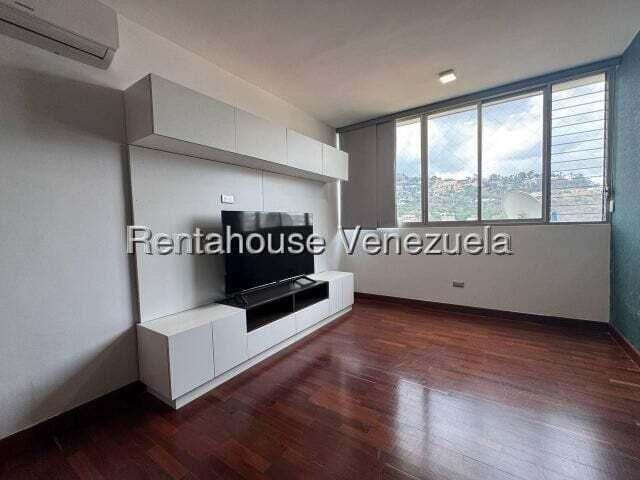 Penthouse in Santa Paula, Caracas - 1