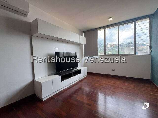 Penthouse en Santa Paula, Caracas – 1