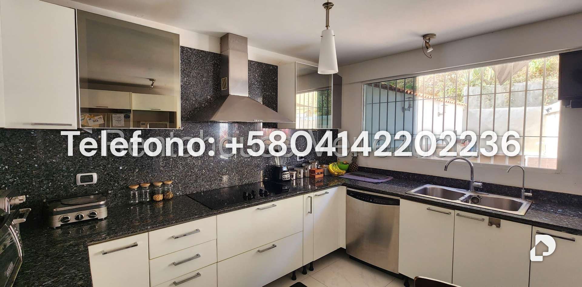 Casa en Alto Prado, Caracas – 20