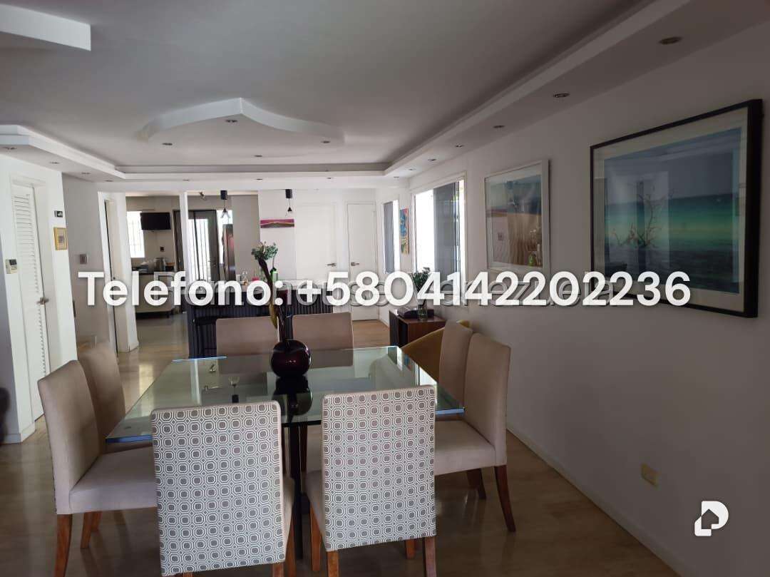 Casa en Alto Prado, Caracas – 15