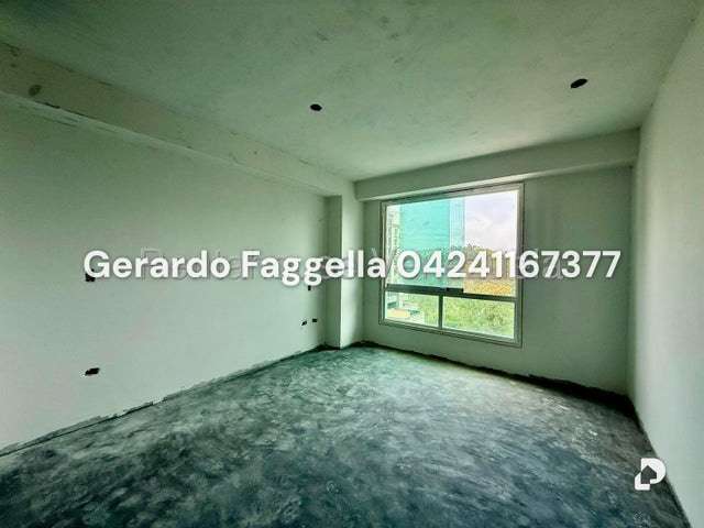 Apartamento en La Lagunita, Caracas – 11