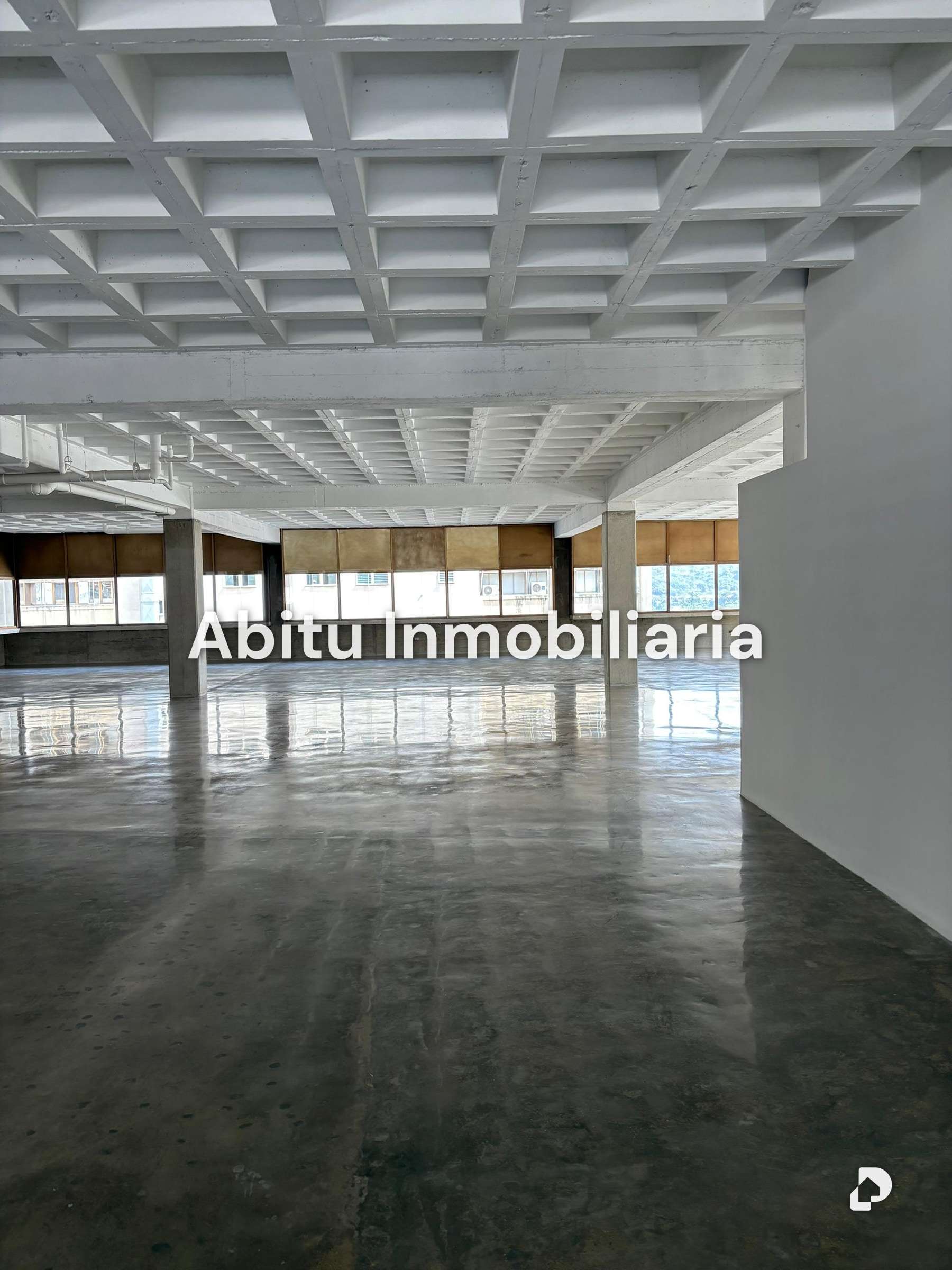 Oficina en Los Palos Grandes, Caracas – 4